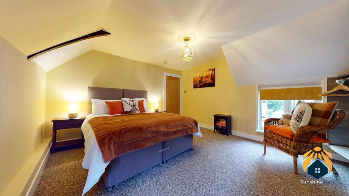 4 Bed Apartment- With Cosy Pub - Food/Drink 10%Off Pontypool Exteriér fotografie